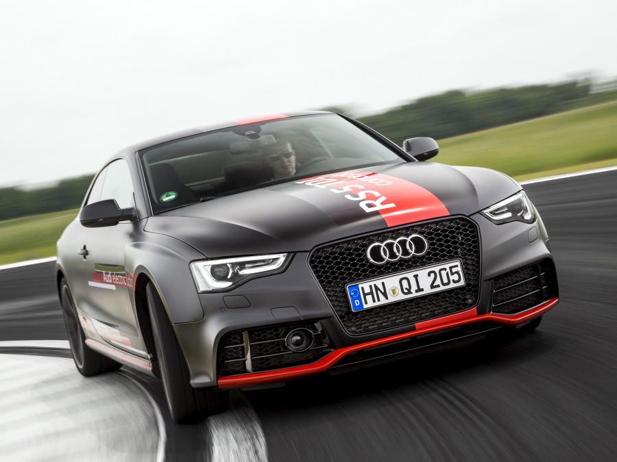  Audi RS5 TDI Concept 2014 года  (фото 22 из 30)